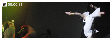 White : �_���A